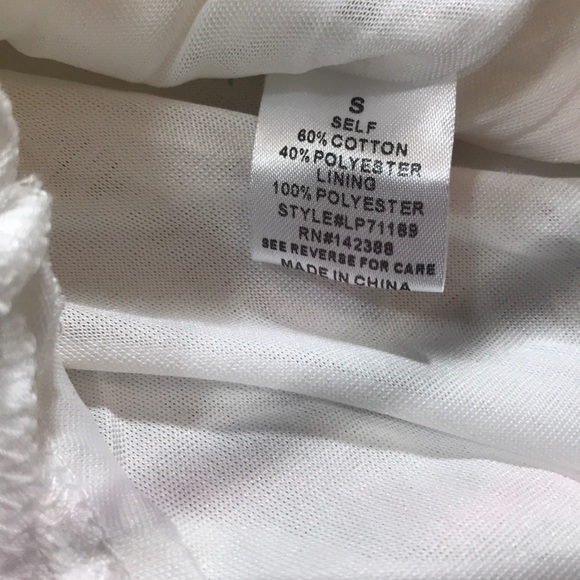 LAST 1 << White Off The Shoulder Lace Up Romper >> - Picture 7 of 7